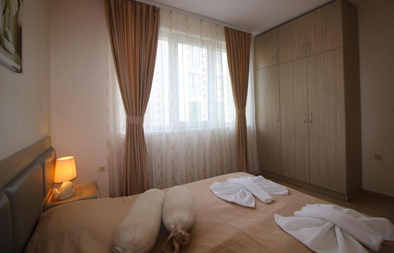 Allia Apartments Ravda Exterior photo